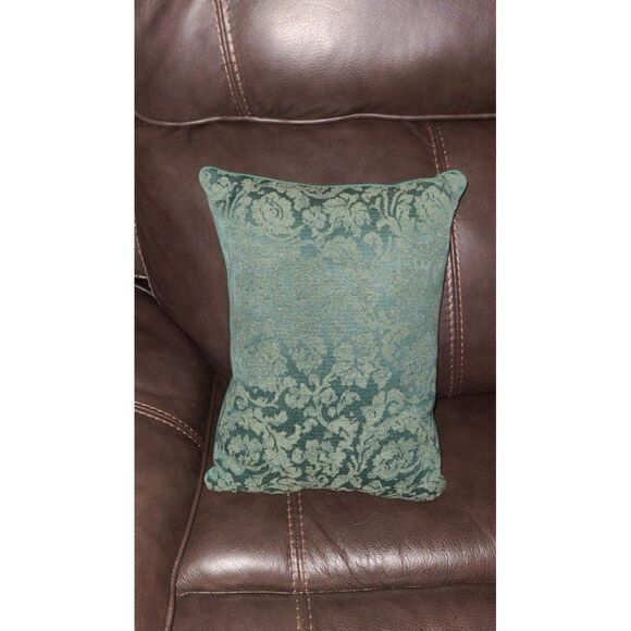 Vintage Dan Morris Christmas Tree Decorative Pillow Home Accents - Picture 3 of 3